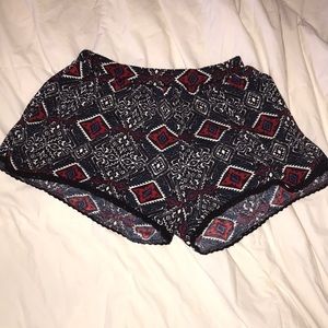 print shorts